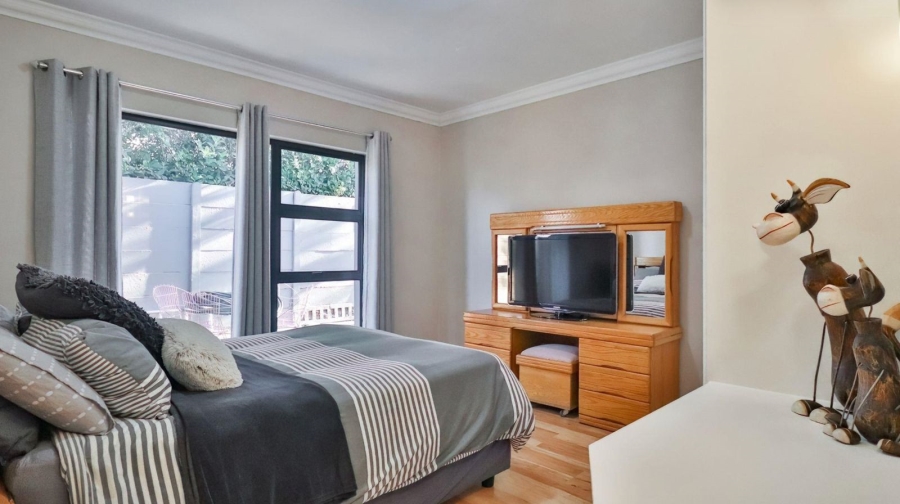 5 Bedroom Property for Sale in Bergsig Western Cape